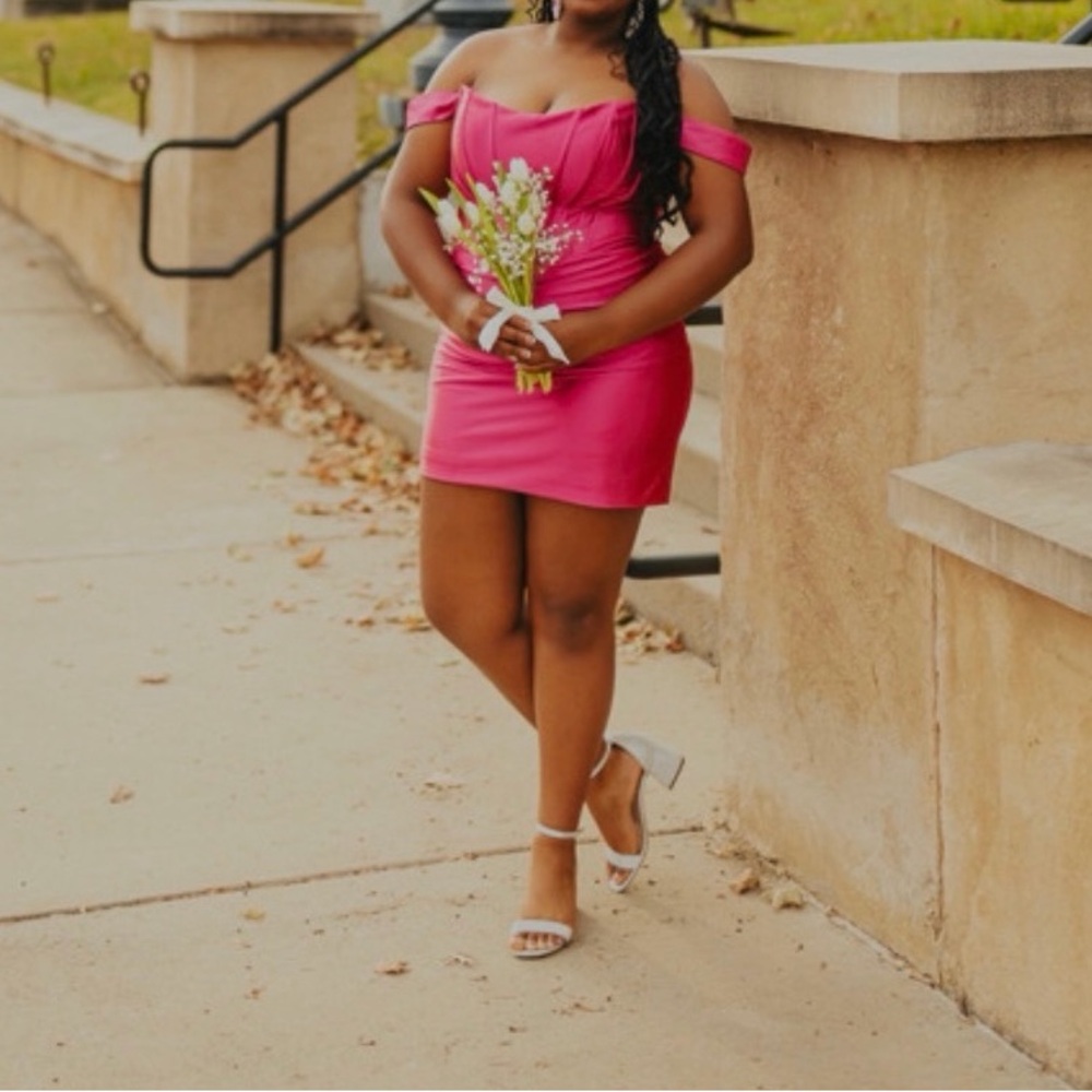Chic Off-Shoulder Pink Dress